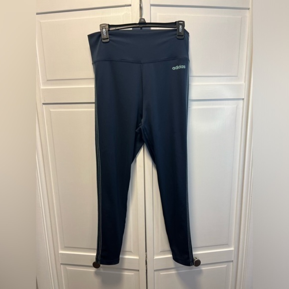 Adidas Parley Leggings With Teal Stripes Down The Legs Size Women’s Large